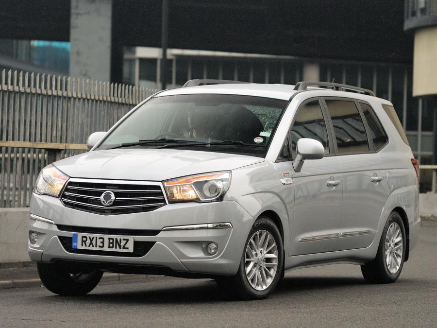  SsangYong Turismo 2013 года  (фото 1 из 12)